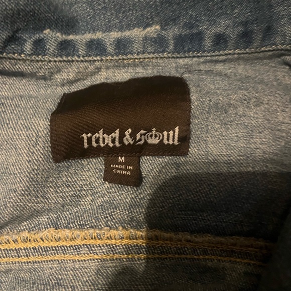 Medium Jean jacket with patches - Picture 3 of 3